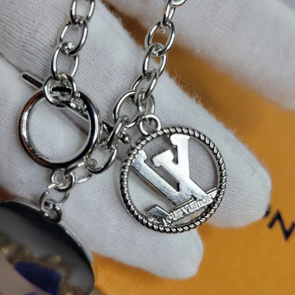 Silver Toggle Bracelet, Louis Vuitton Trunks&Bags/crystal Zip Pull - Picture 3 of 3